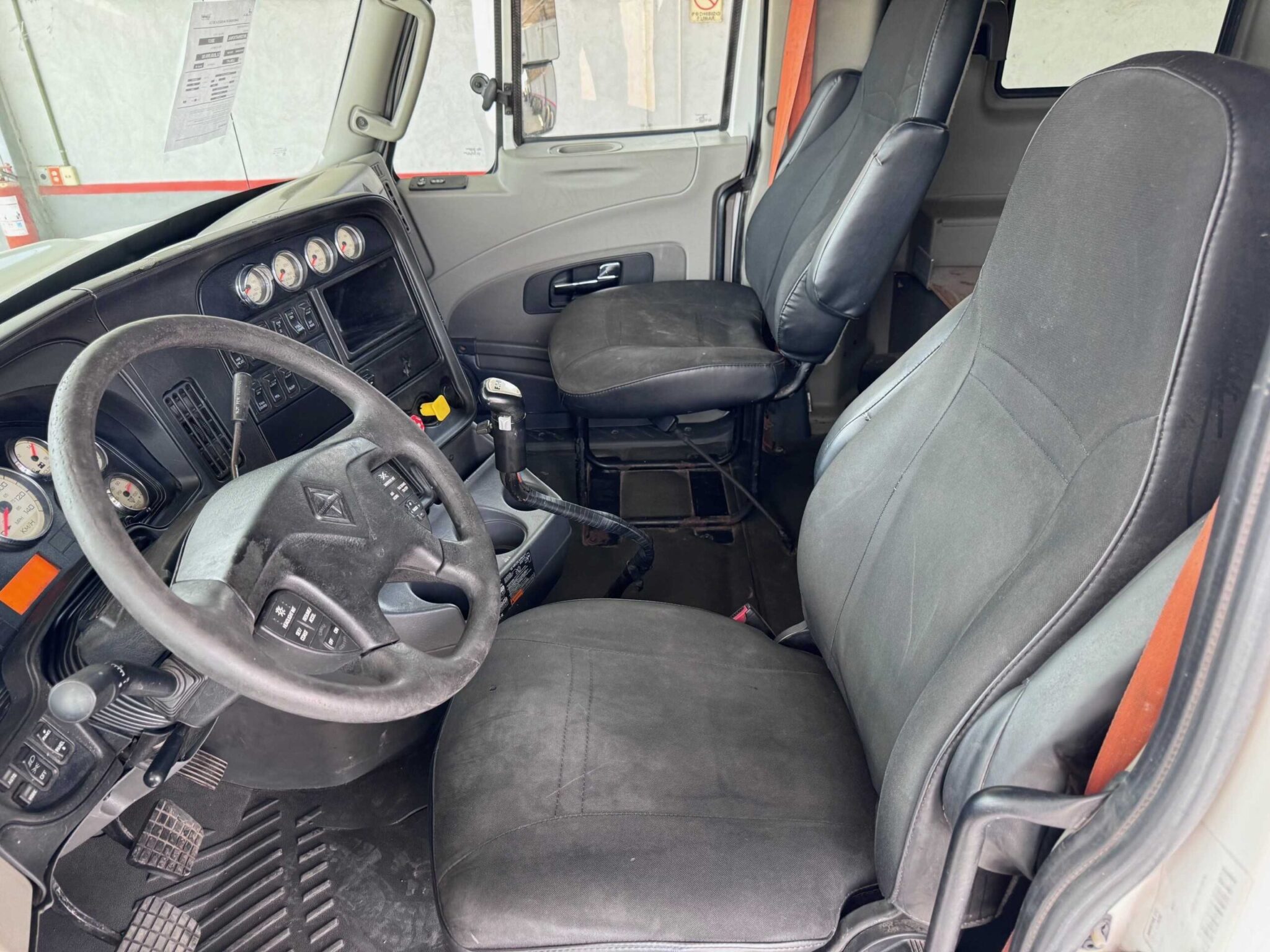 PROSTAR HI-RISE EURO IV 2017 (Lote de 3)