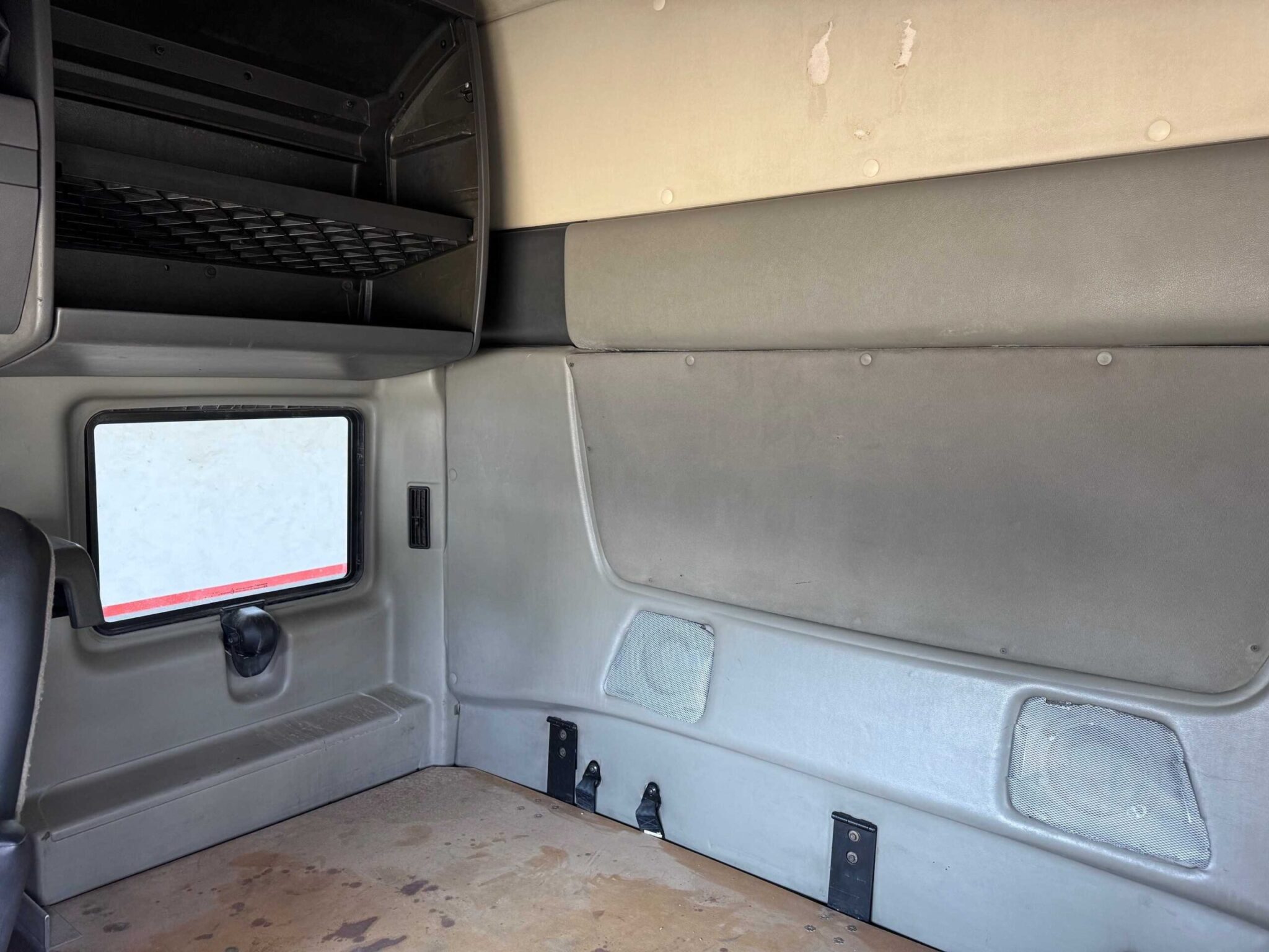 PROSTAR HI-RISE EURO IV 2017 (Lote de 3)