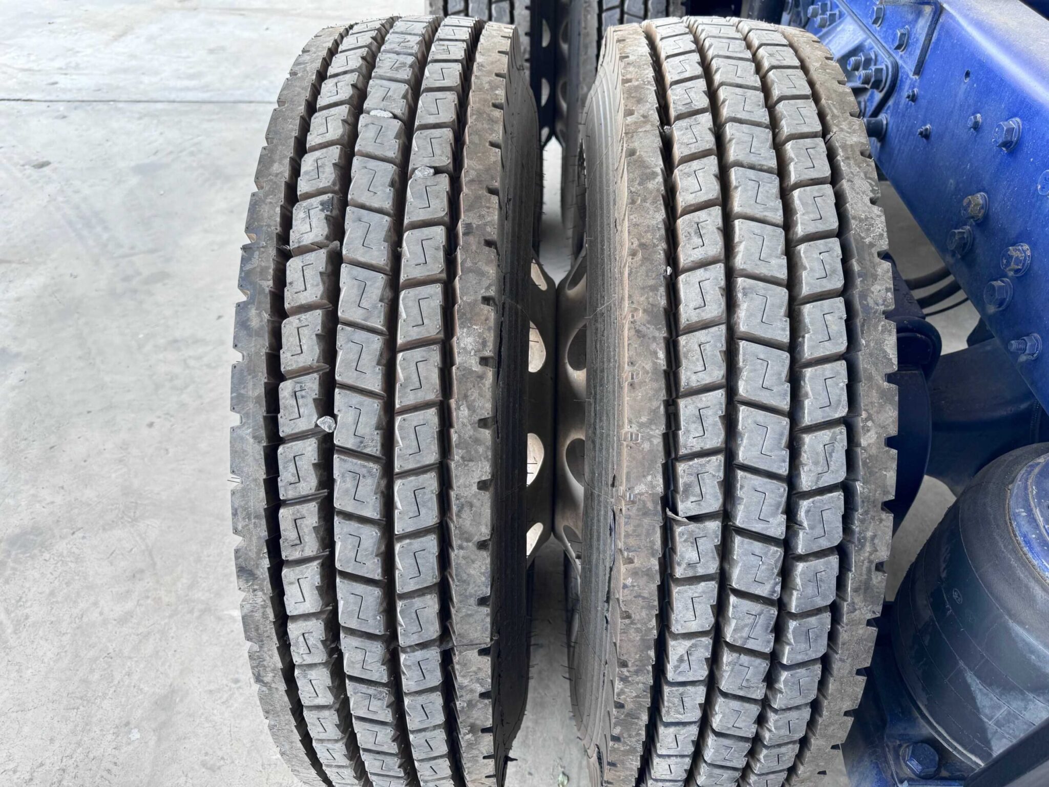 PROSTAR HI-RISE EURO IV 2017 (Lote de 3)