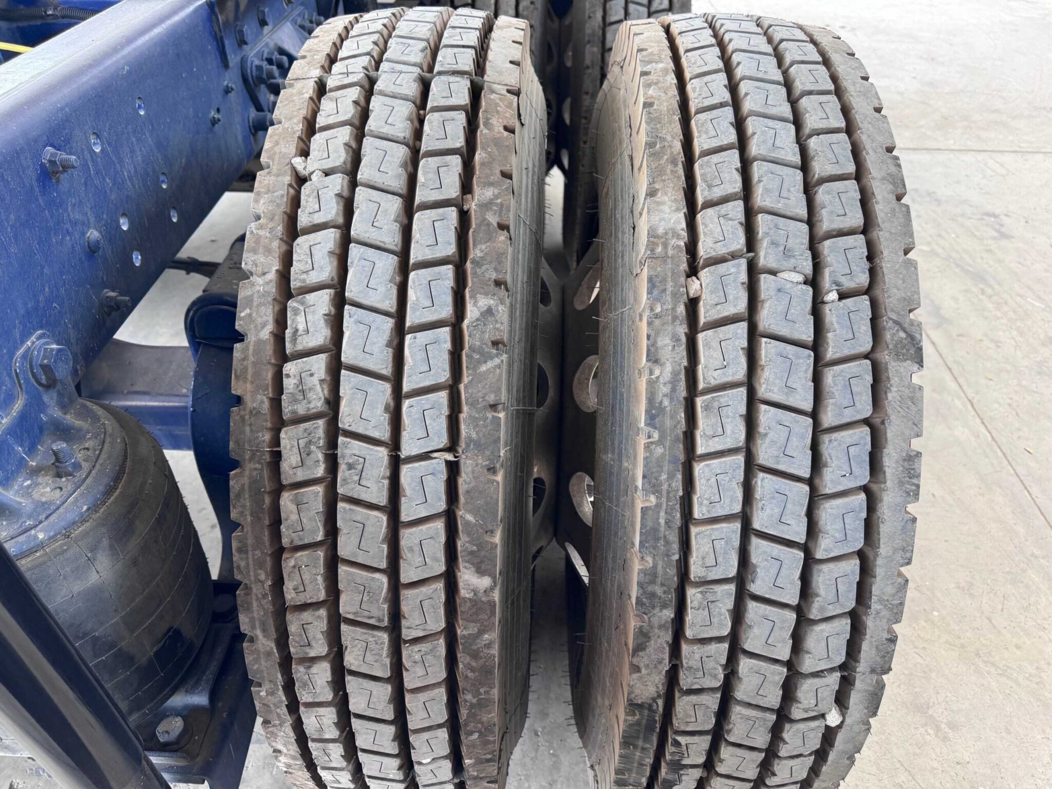 PROSTAR HI-RISE EURO IV 2017 (Lote de 3)