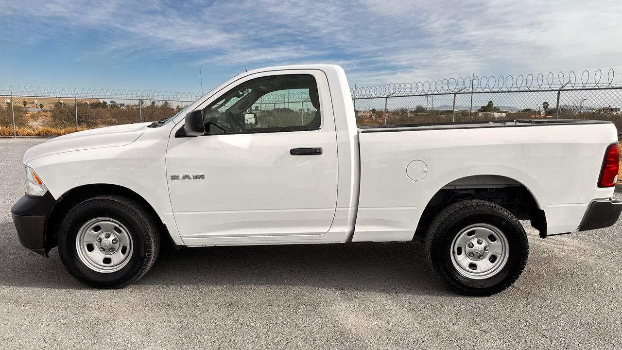 DODGE 1500 ST REG CAB 4X2 V6 AT