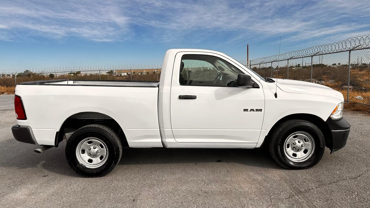 DODGE 1500 ST REG CAB 4X2 V6 AT