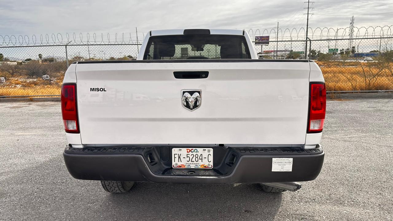 DODGE 1500 ST REG CAB 4X2 V6 AT