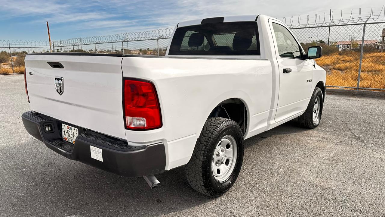 DODGE 1500 ST REG CAB 4X2 V6 AT