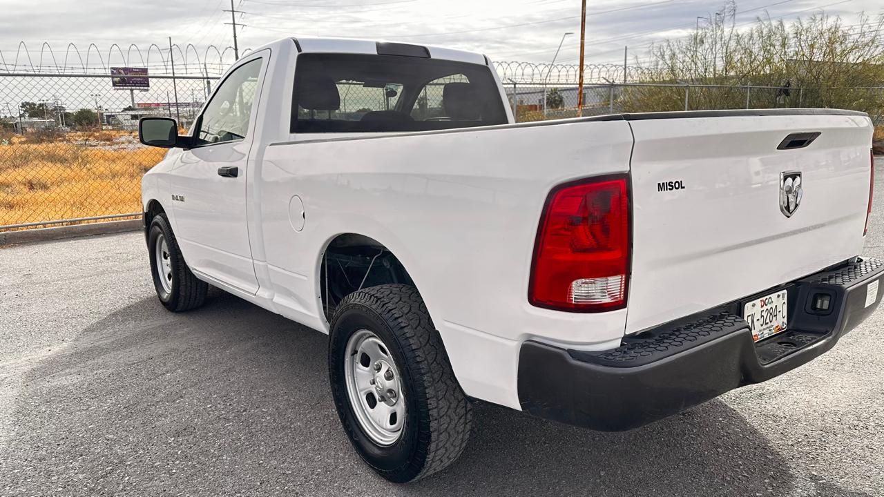 DODGE 1500 ST REG CAB 4X2 V6 AT