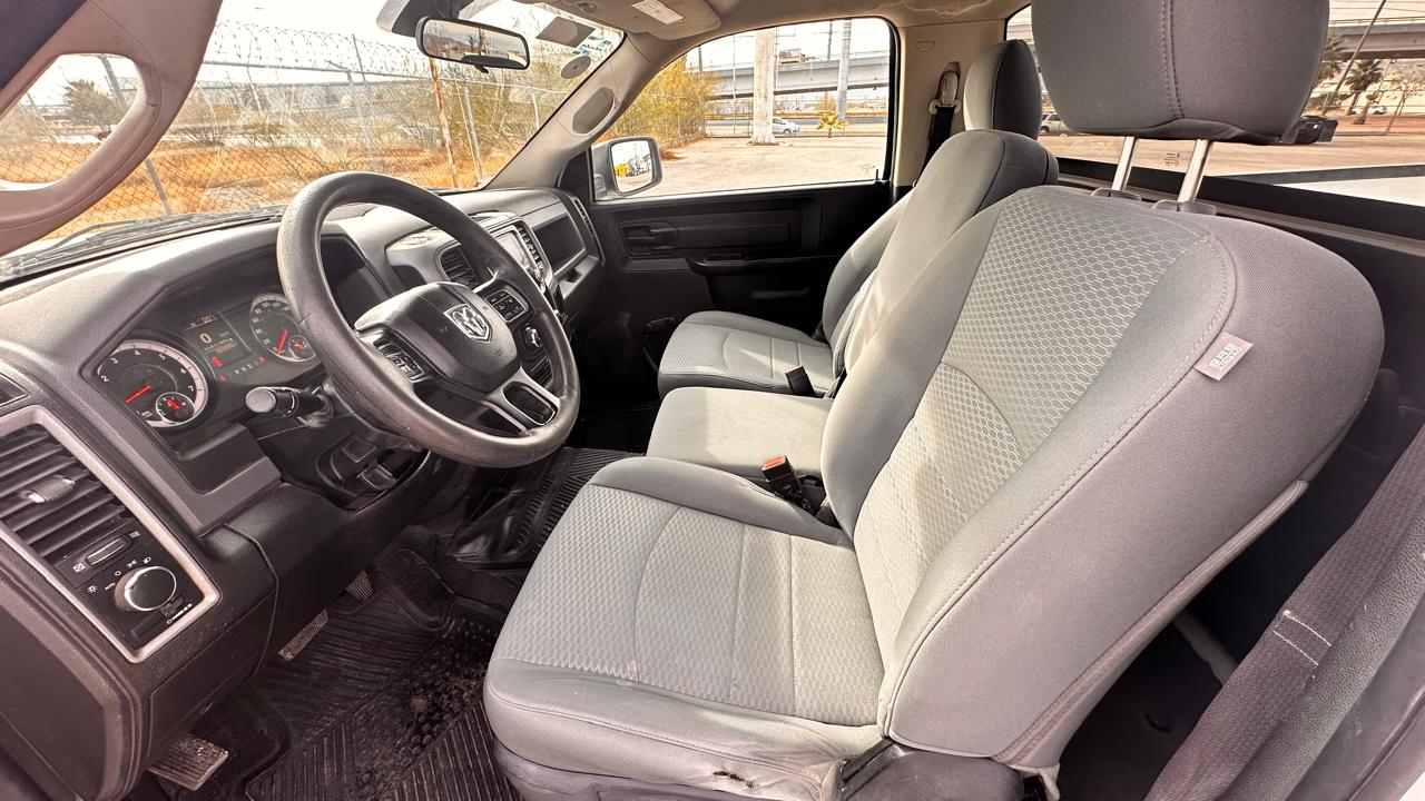 DODGE 1500 ST REG CAB 4X2 V6 AT