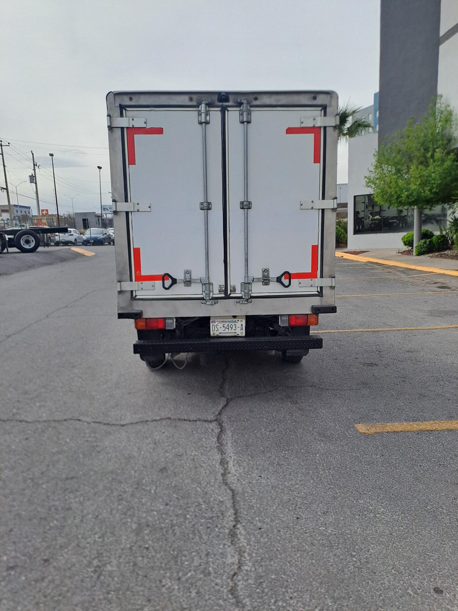 NP 300 2020 REFRIGERADO