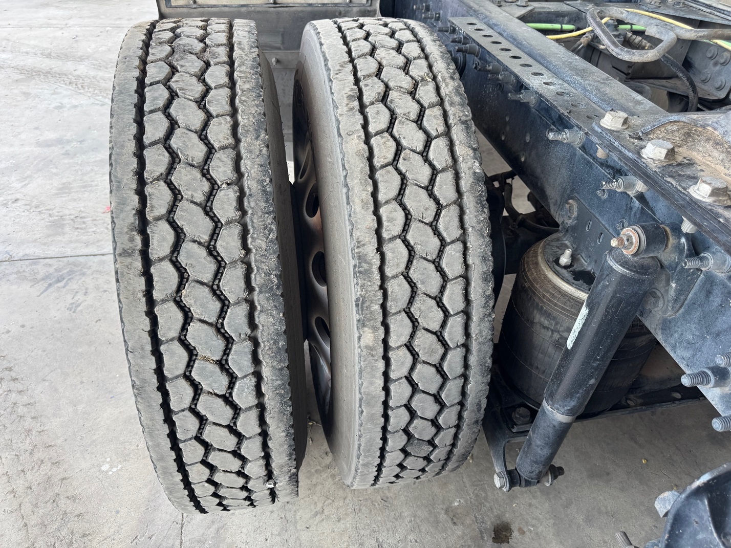 PROSTAR HI-RISE 2020 ULTRASHIFT (Lote de 2)