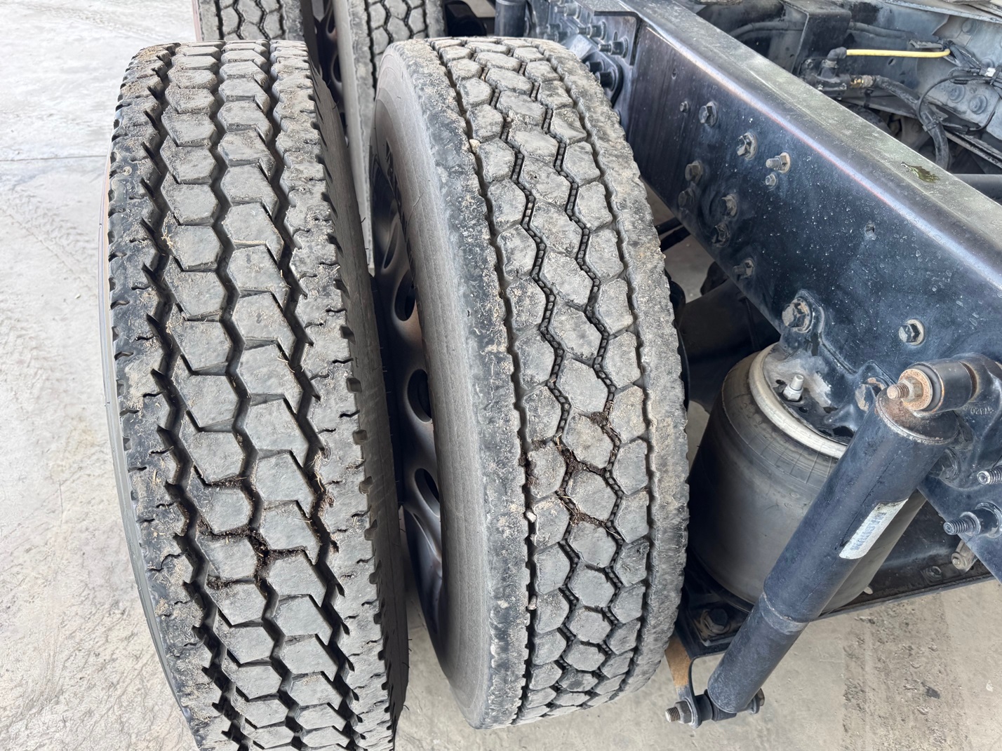 PROSTAR HI-RISE 2020 ULTRASHIFT (Lote de 2)