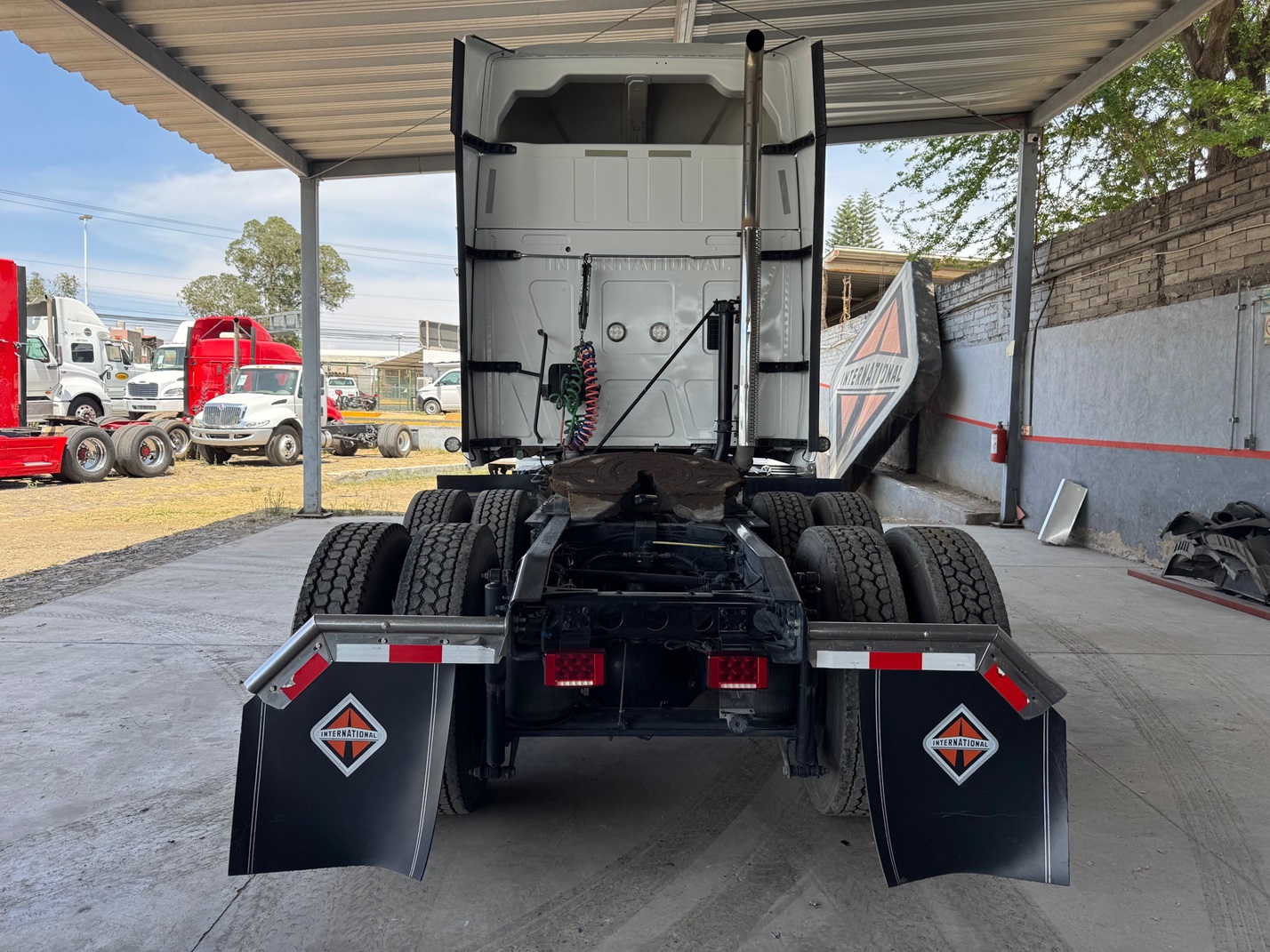 PROSTAR HI-RISE 2020 ULTRASHIFT (Lote de 2)