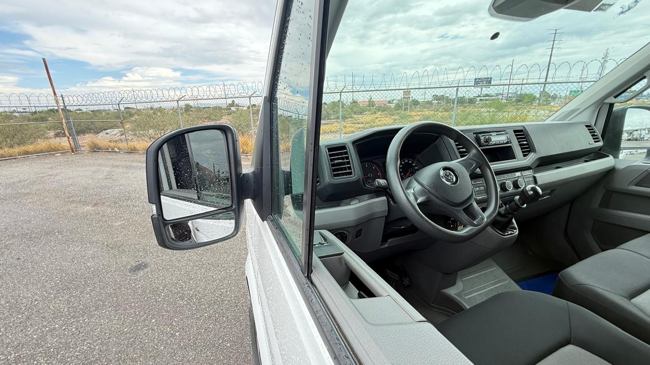 CRAFTER CARGO VAN 2022