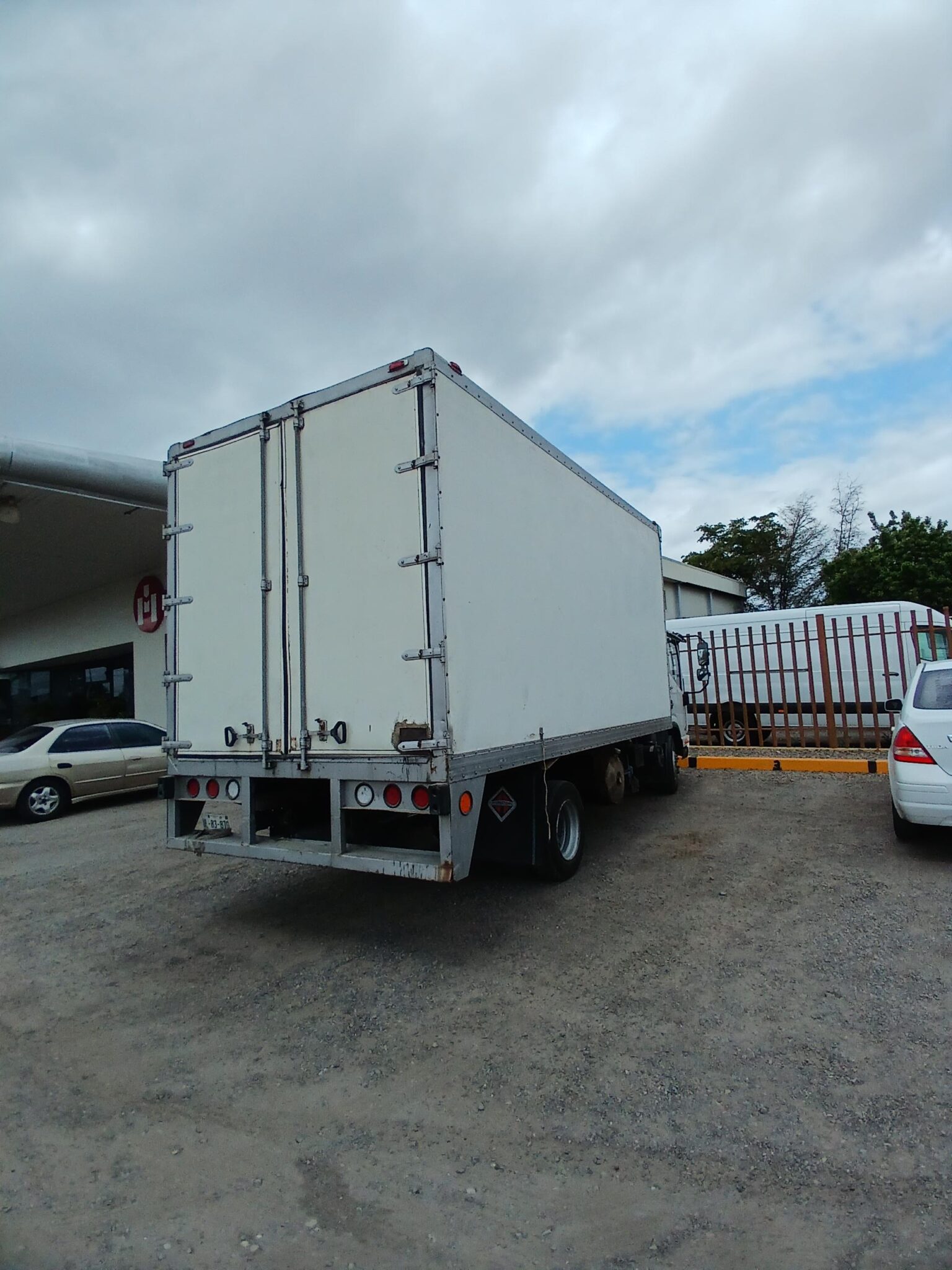 CITY STAR 5 AÑO 2020, CON CAJA REFRIGERADA DE 16 PIES