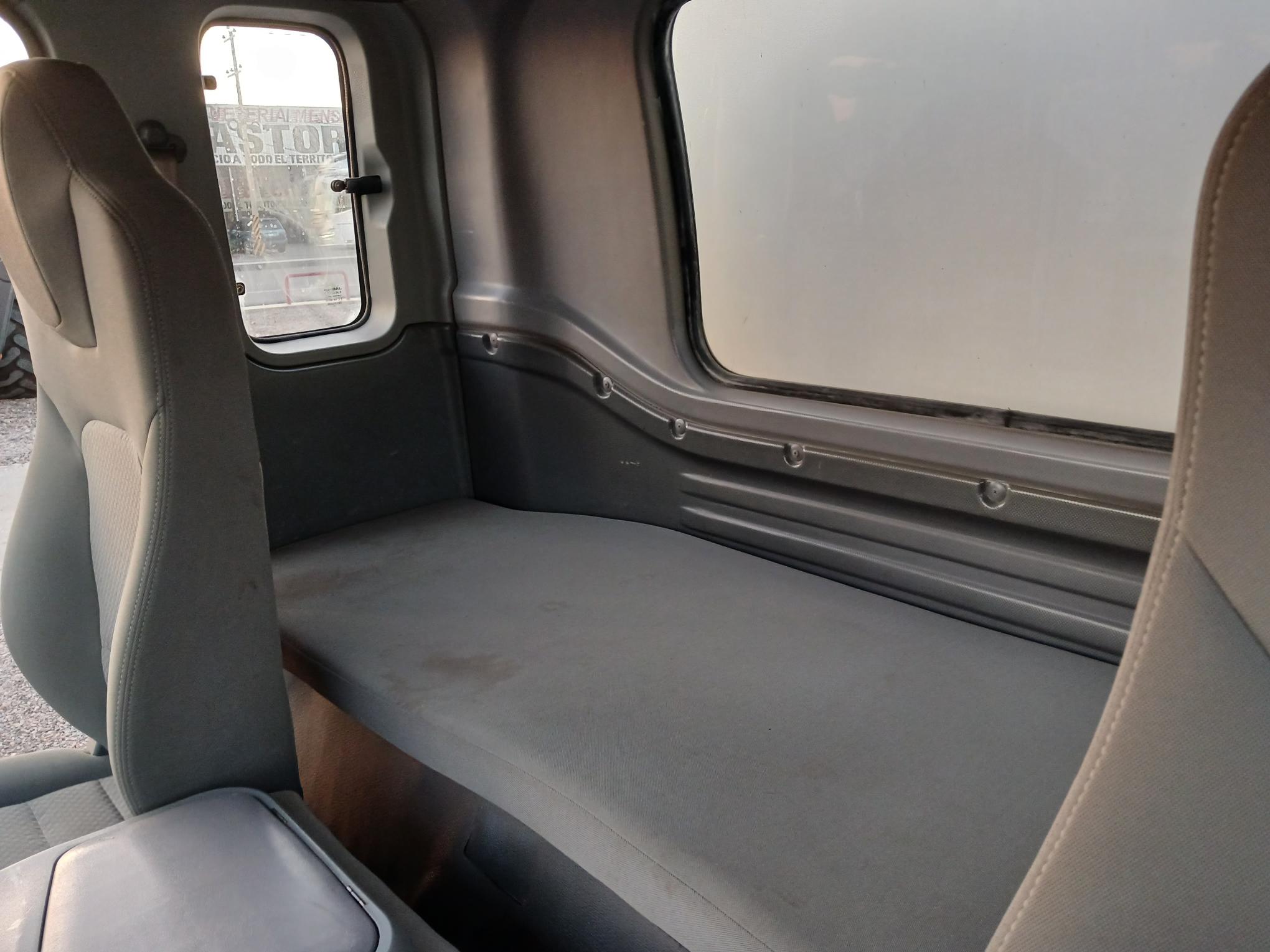 CITY STAR 6, AÑO 2020 CON CAJA Y RAMPA DE 20 PIES