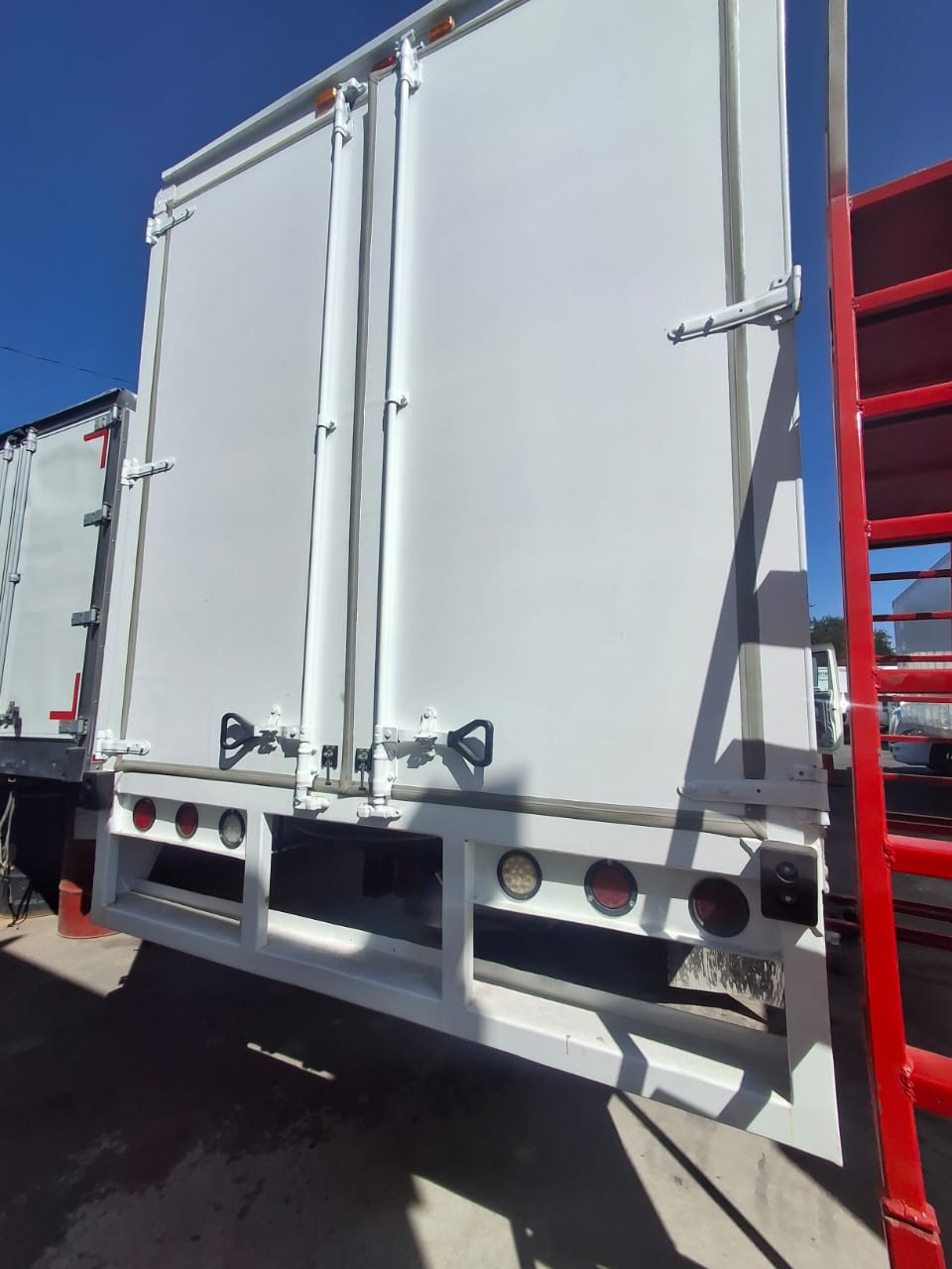 4300 35K 2015 CAJA SECA