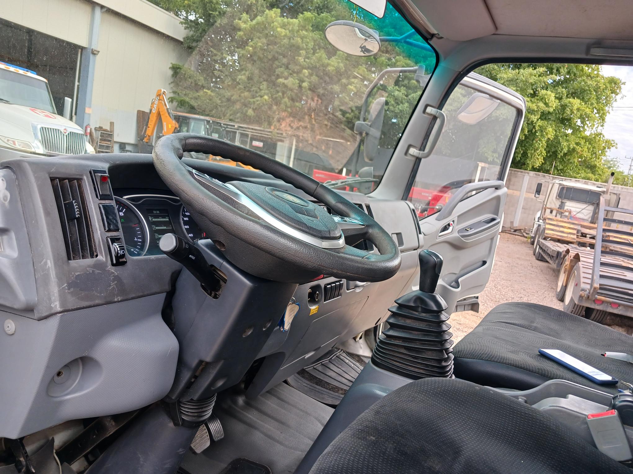 City Star 5, año 2022, caja de 16.5 pies