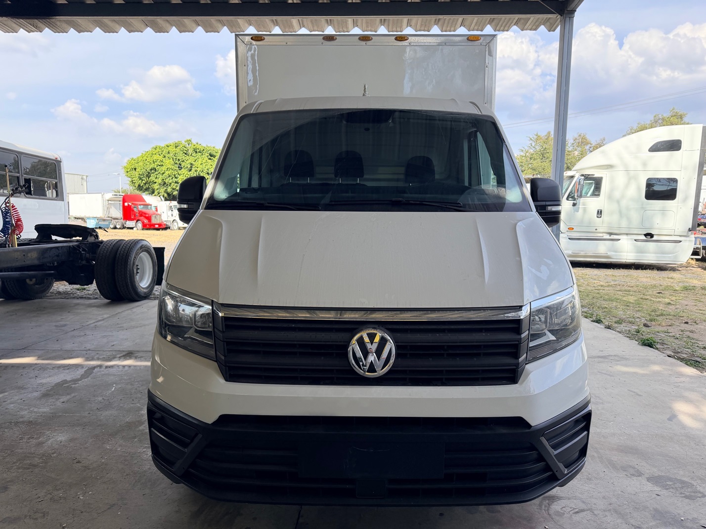VW CRAFTER 3.5T 2022 CAJA SECA (Lote de 2)