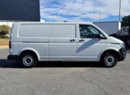 TRANSPORTER CARGO VAN 2021