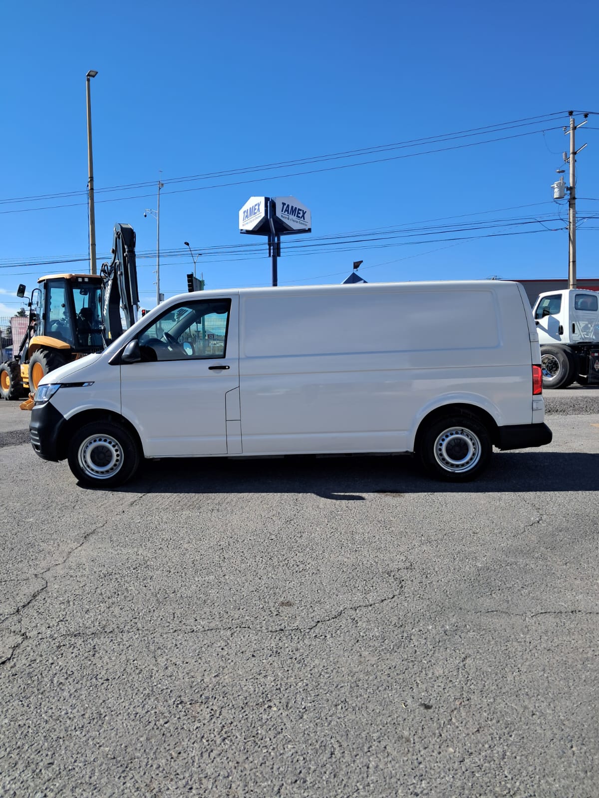 TRANSPORTER CARGO VAN 2021