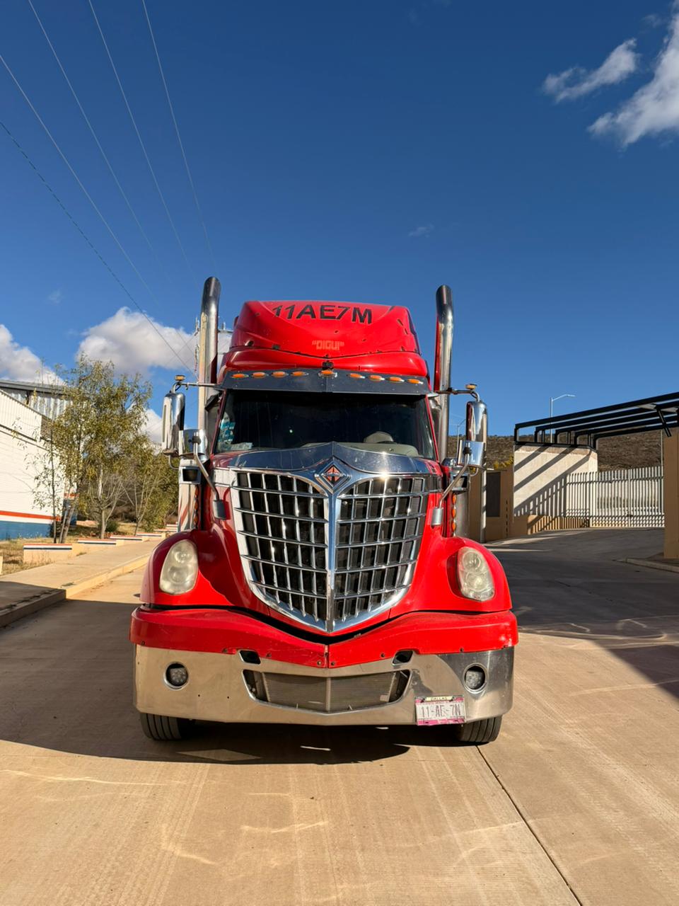 LONESTAR SFA 6X4 AÑO 2017