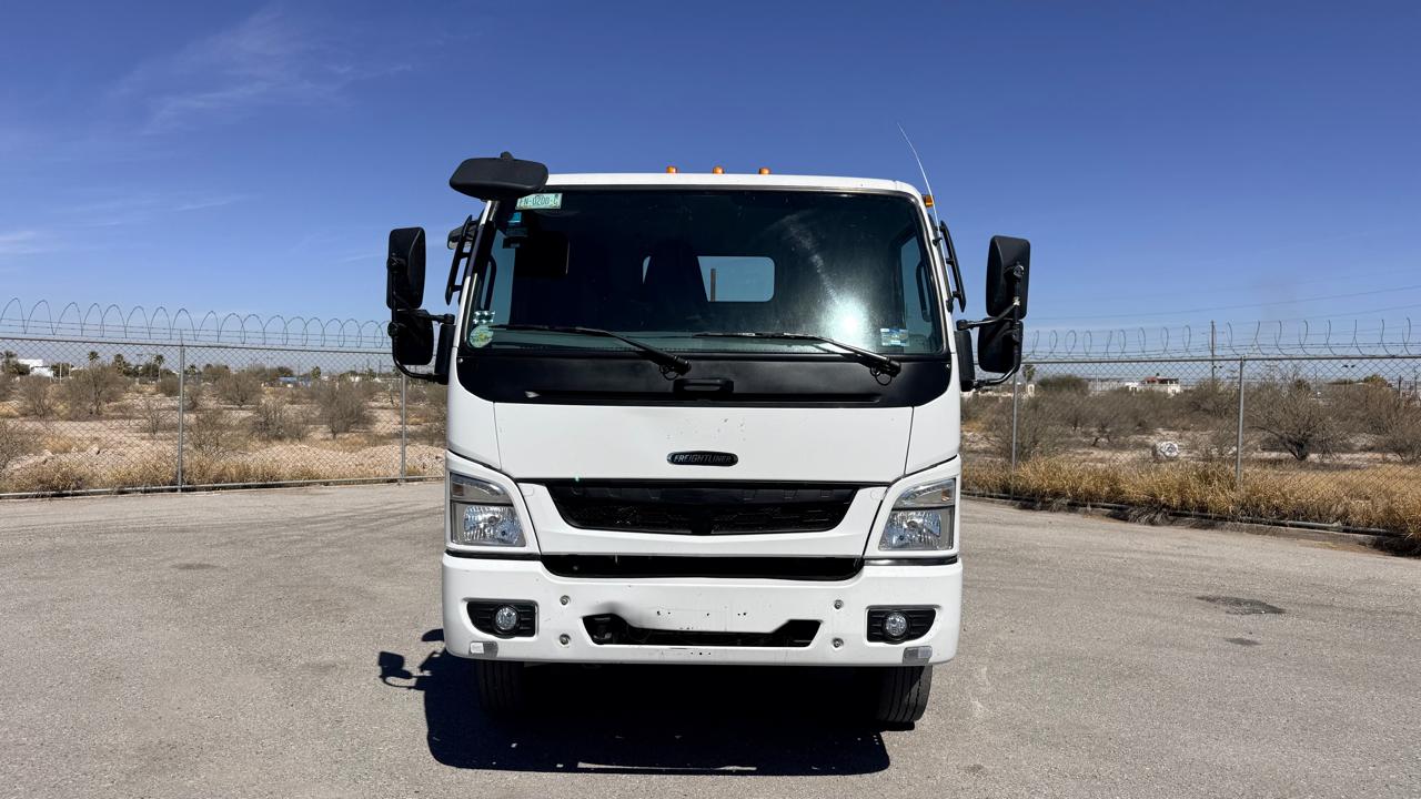 FL 1217R FREIGHTLINER 2023