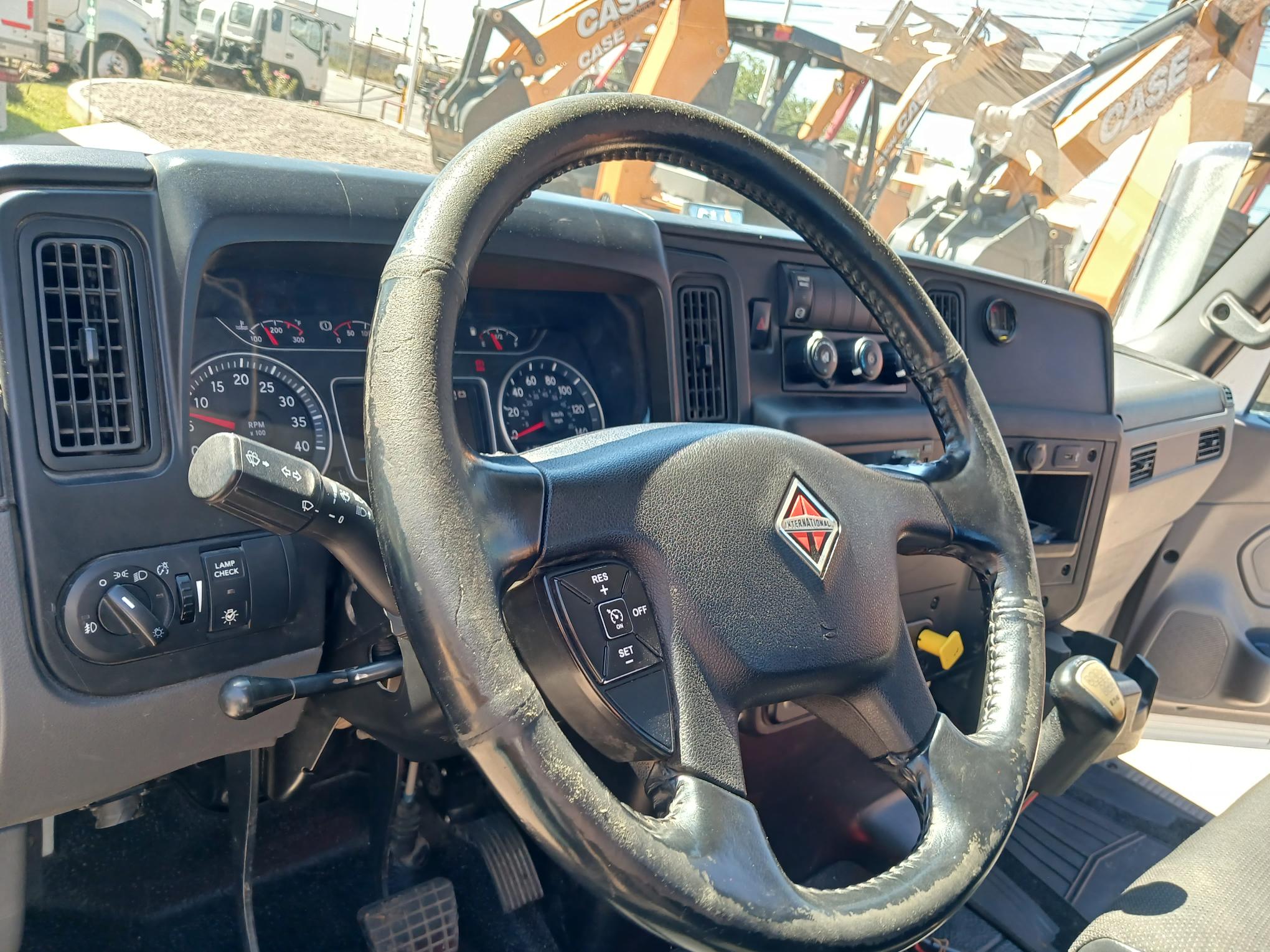 RABON MV 4X2 EN CHASIS CABINA, AÑO 2023