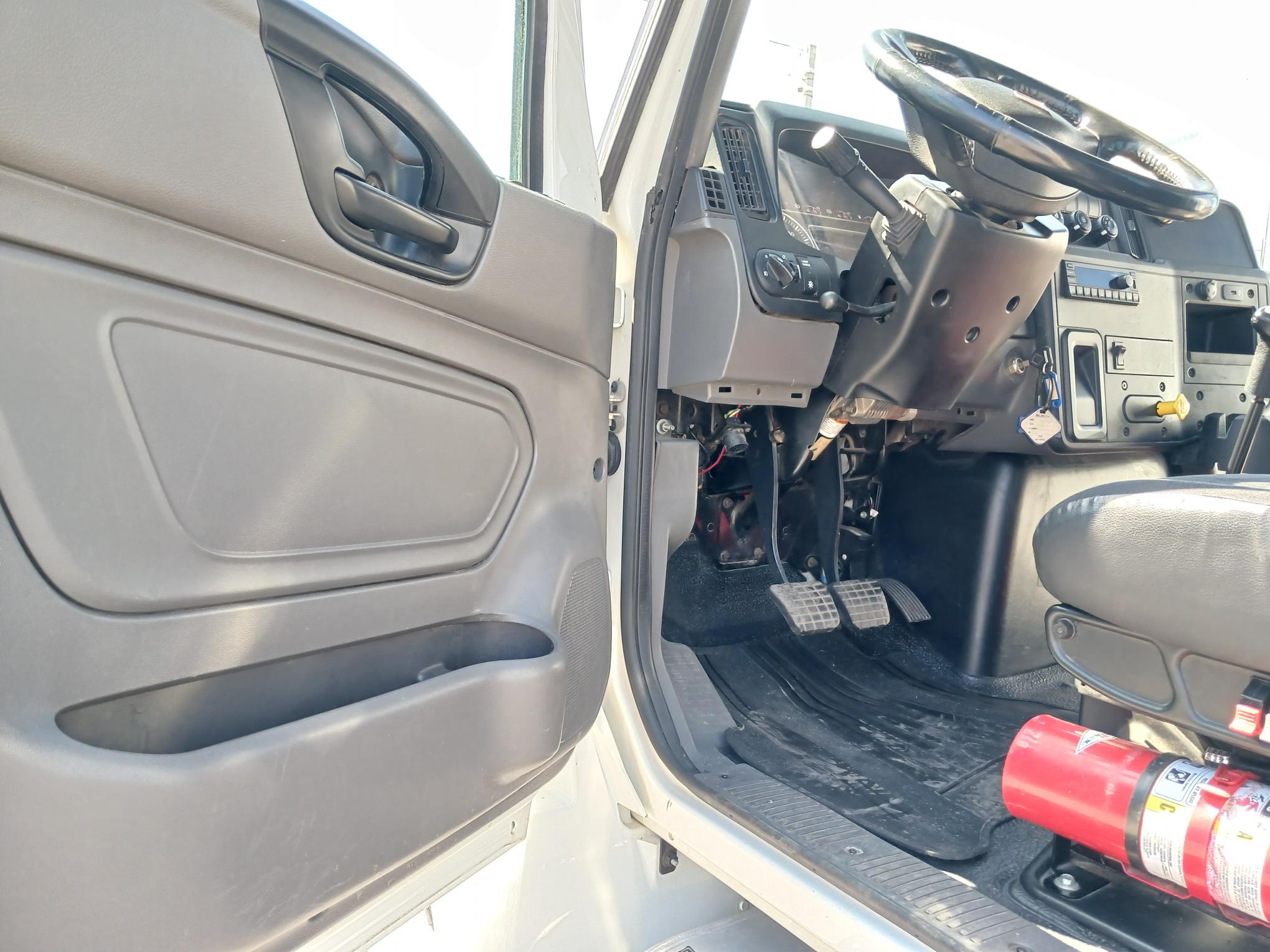 RABON MV 4X2 EN CHASIS CABINA, AÑO 2023