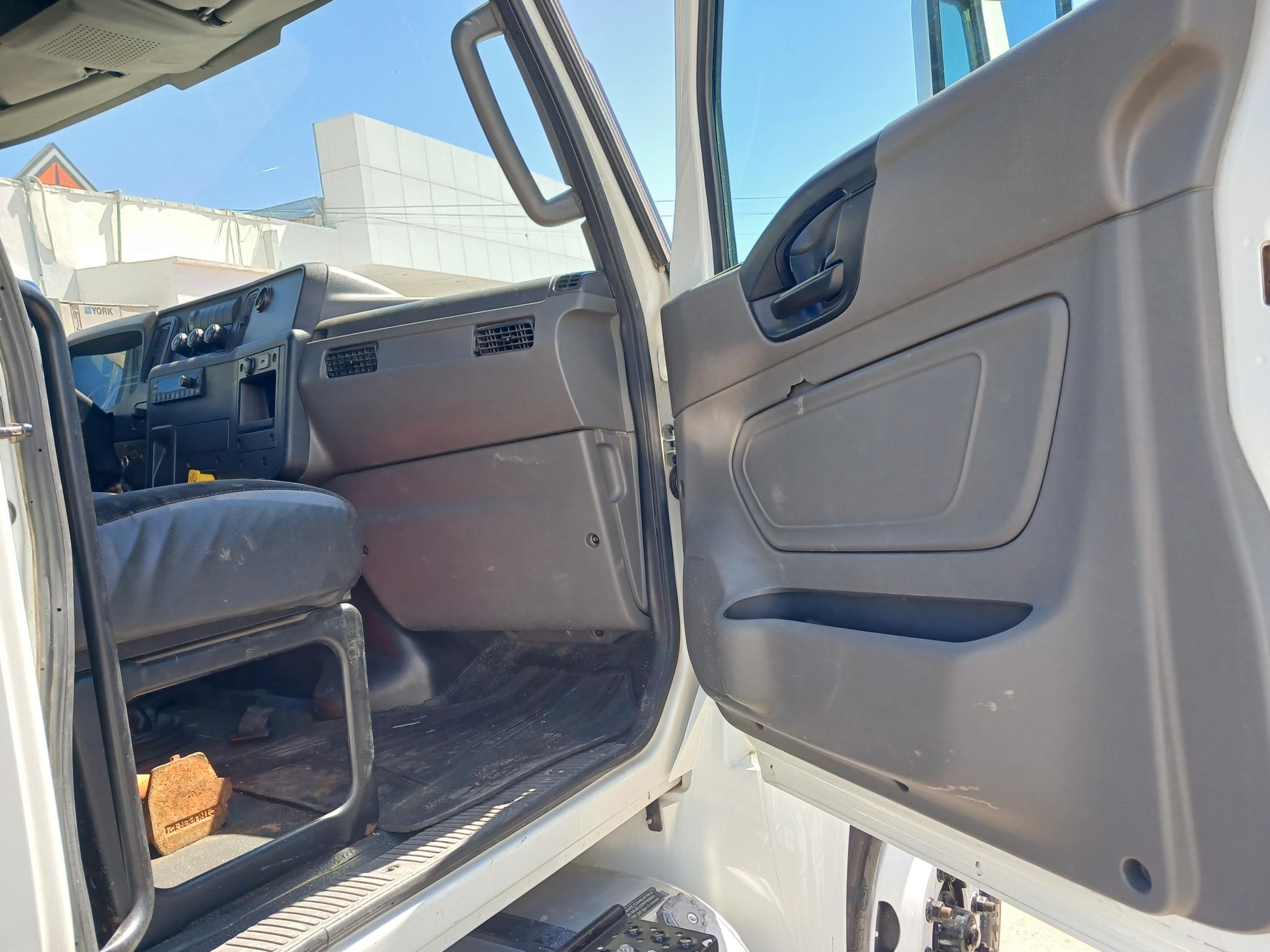 RABON MV 4X2 EN CHASIS CABINA, AÑO 2023