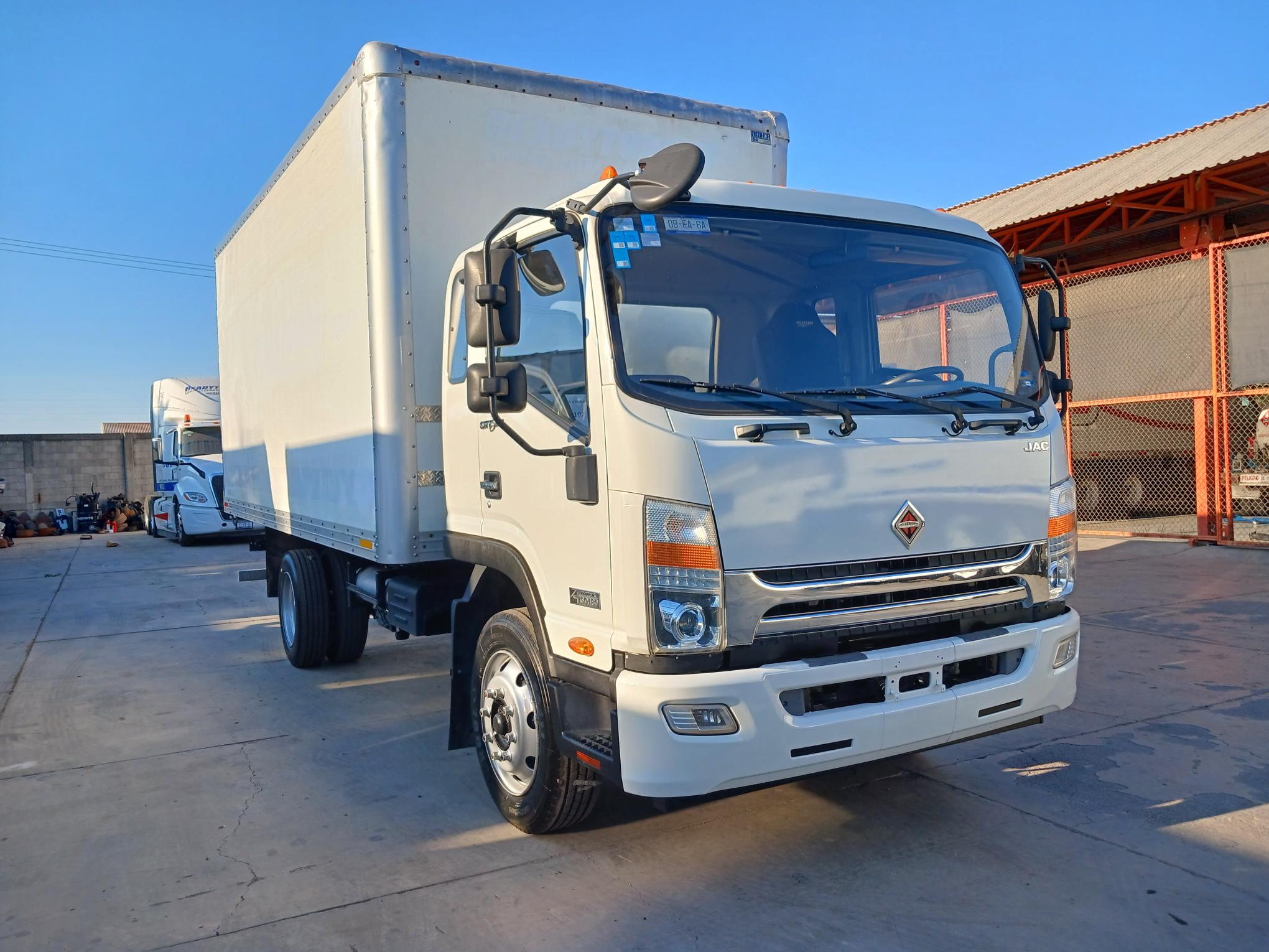 CITY STAR 6, AÑO 2023, EQUIPADO CON CAJA DE 18 PIES