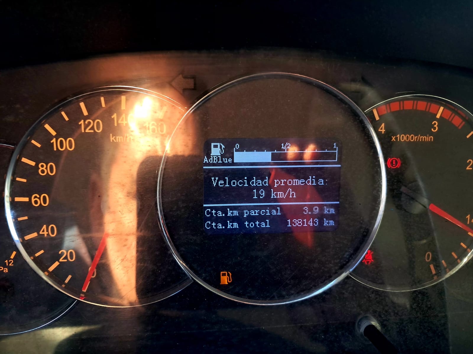 CT6  2021CON CAJA REFRIGERADA