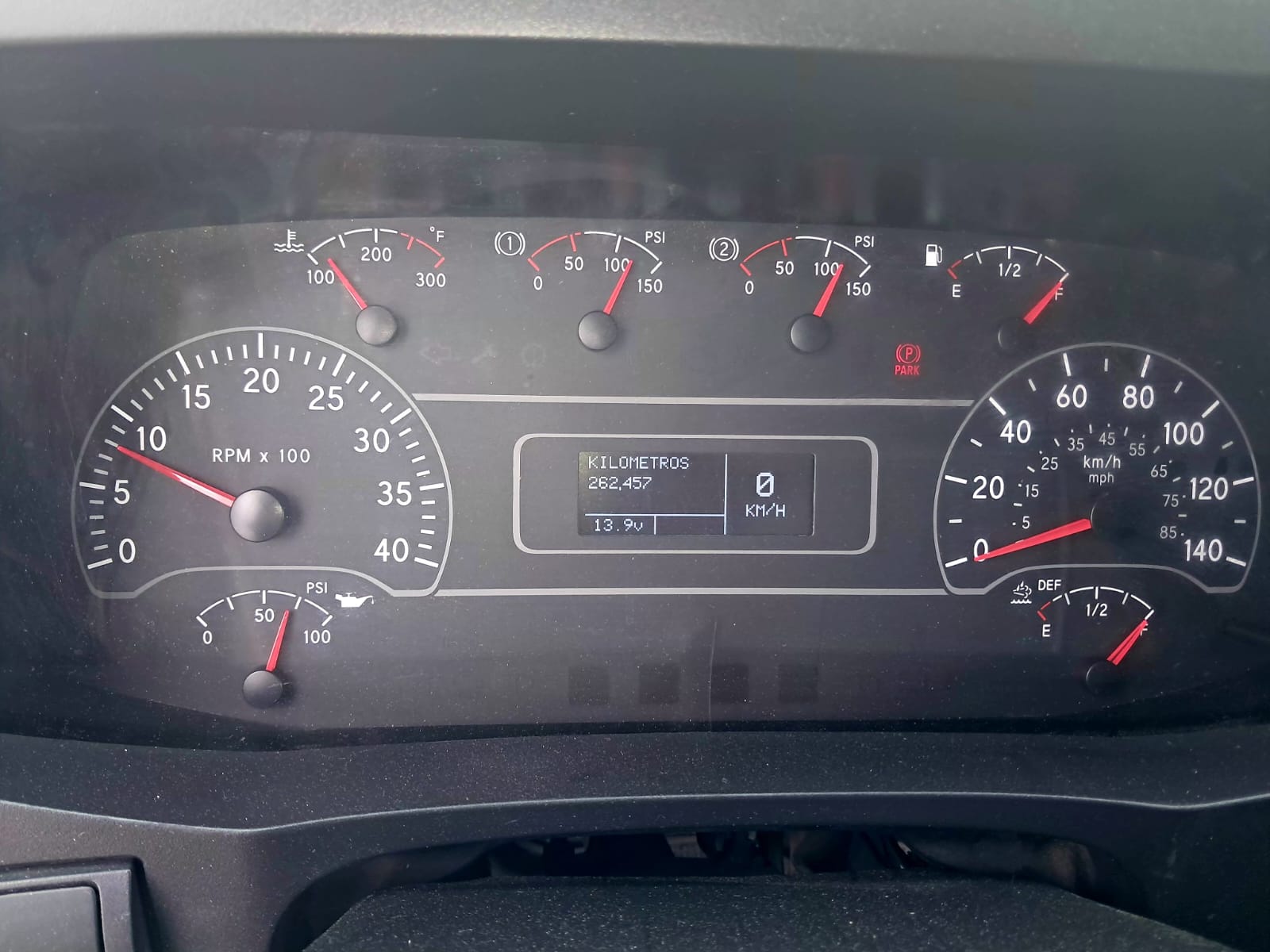 MV 4X2 2023 CON CAJA REFRIGERADA