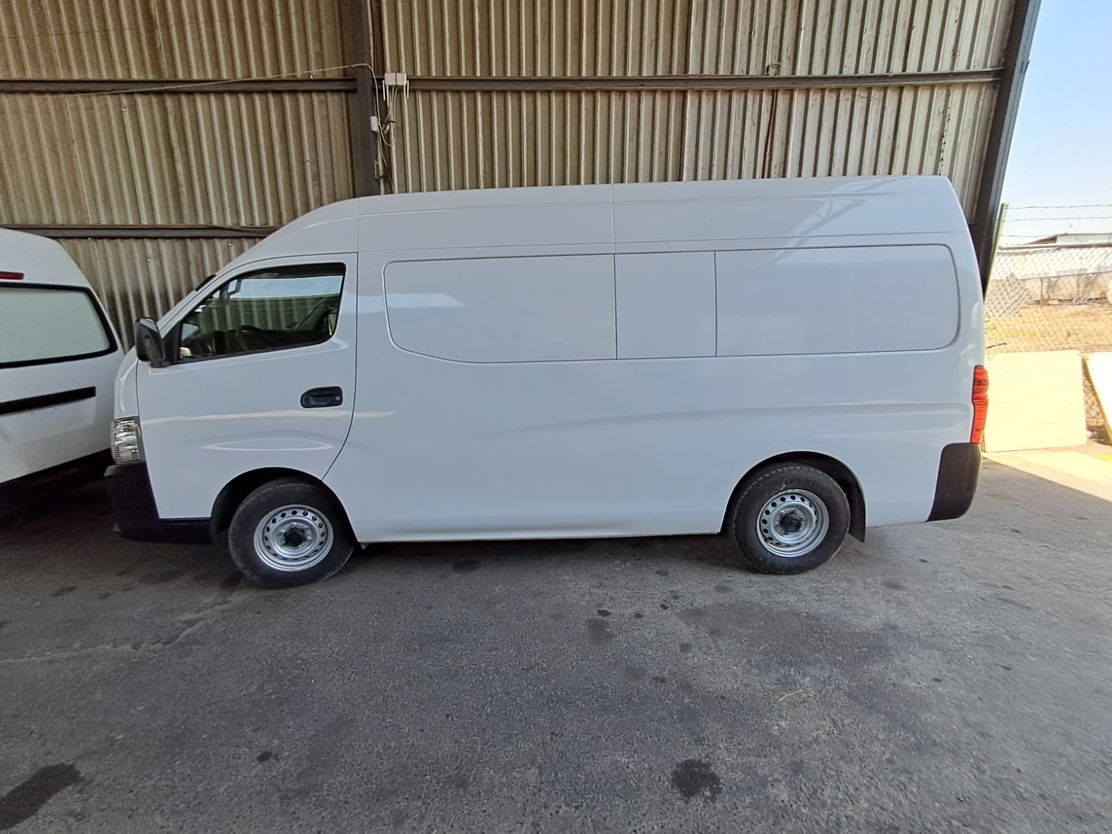 NISSAN URVAN PANEL 2024 (Lote de 3)
