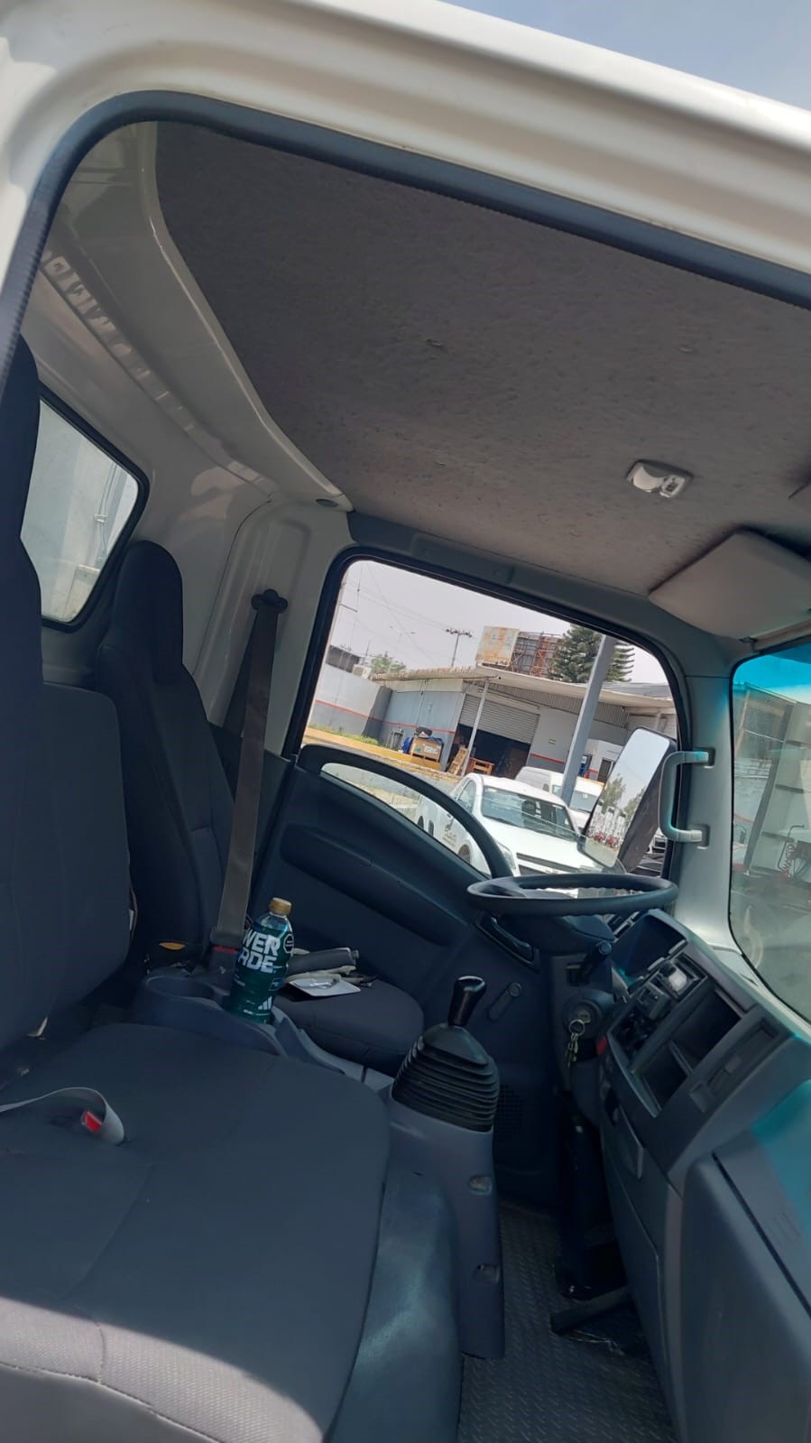 ISUZU ELF 400 2021 CAJA REFRIGERADA