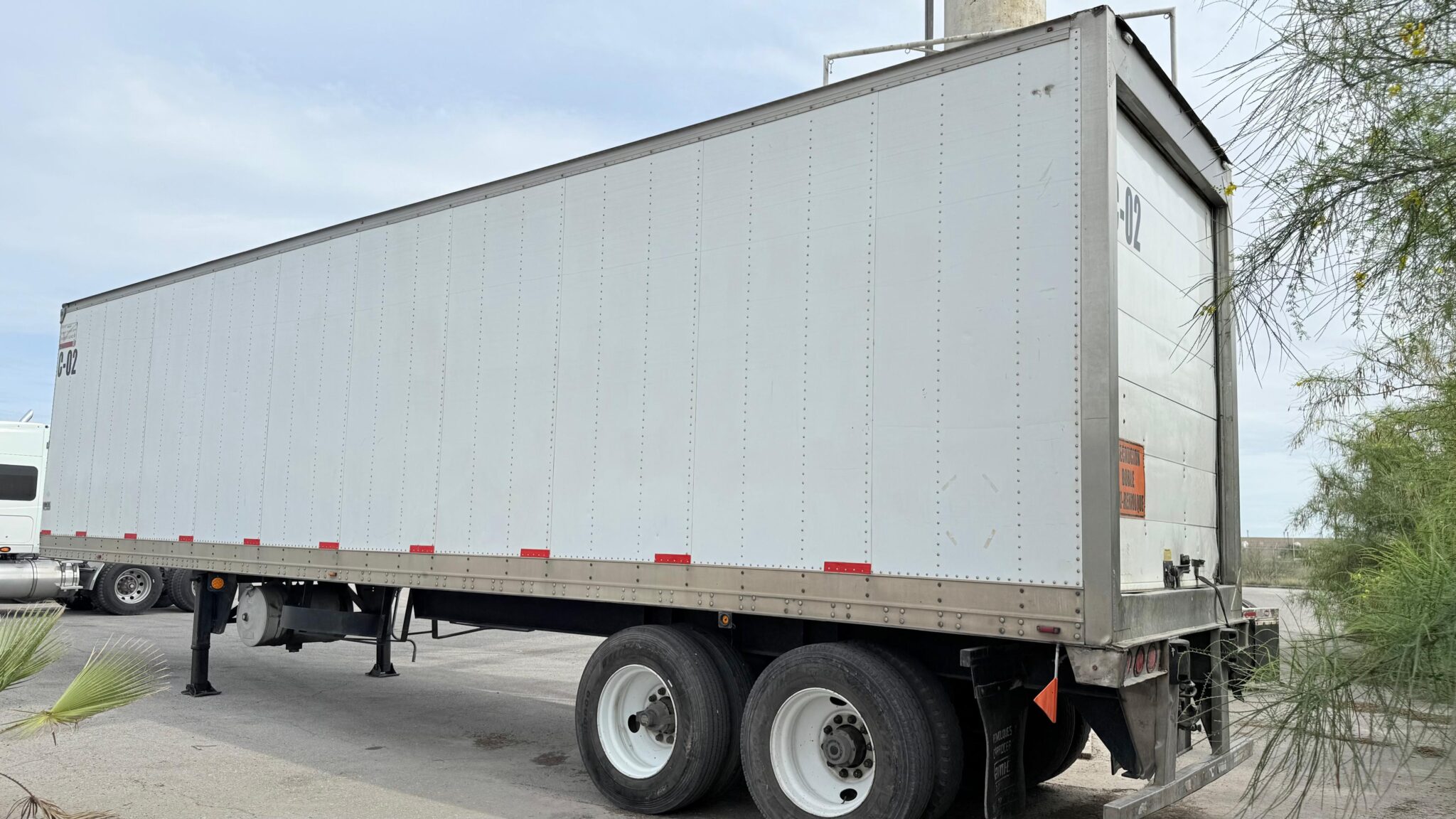 SEMI REMOLQUE 40″ CON TK AMHER 2016